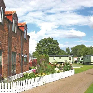 Weir Country Park Holiday park Holtby